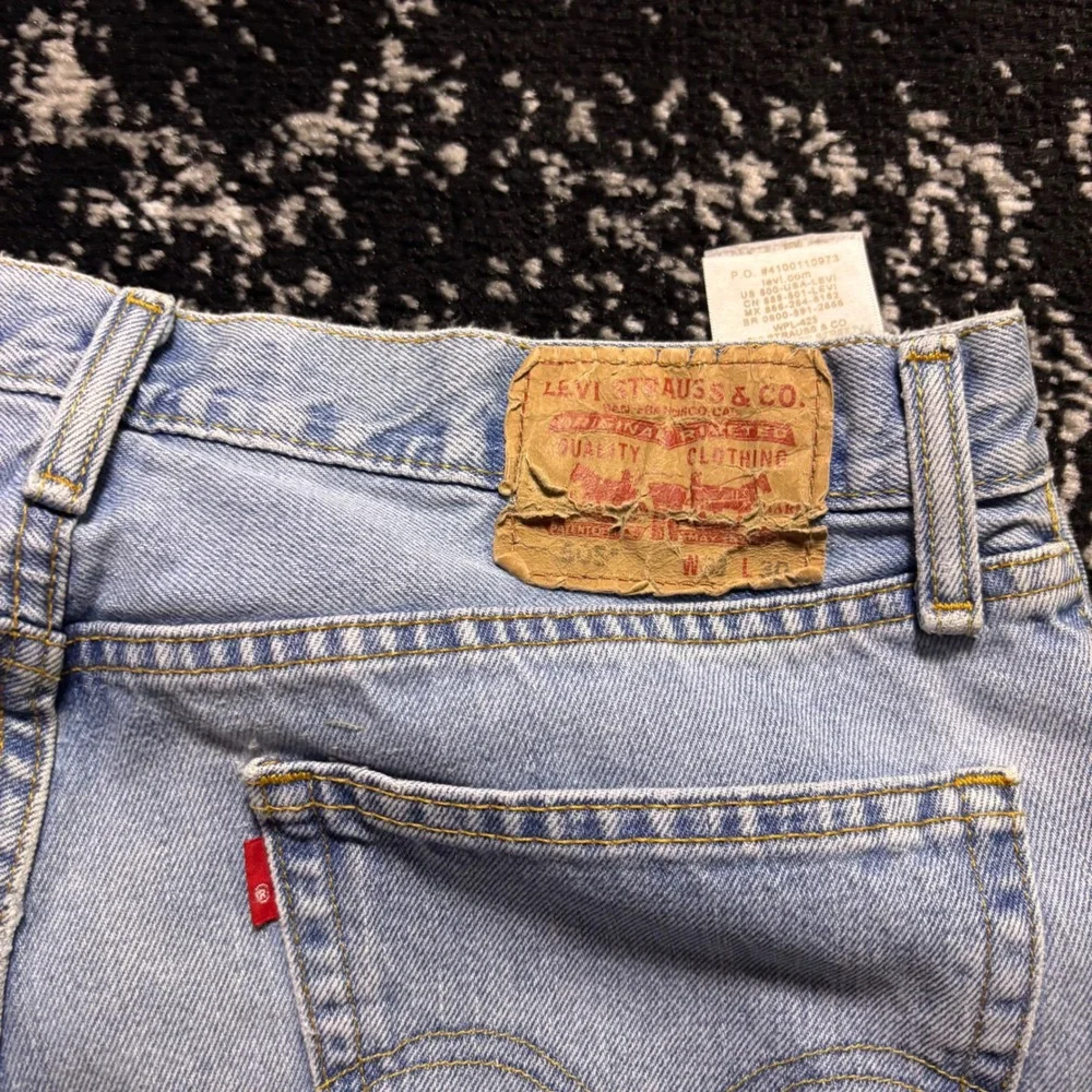 Levis 505 Straight Fit Jeans Mens 33x30 Light Wash Blue Denim Y2K Vintage